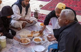 احتفال رمضان: الأصالة تتجلى في مائدة الإفطار السودانية بالحدود الشمالية