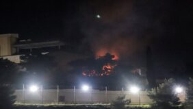 من قلب الحدث: جهود إخماد حريق مطار الكويت وتأمين المطار