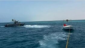 حرس الحدود بمنطقة عسير ينقذ مواطنين من الغرق أثناء ممارسة السباحة