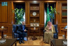 «الجبير» يبحث تطورات الأوضاع في المنطقة مع مسؤول بريطاني