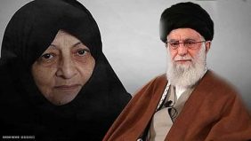 وكالة فارس: زوجة المرشد الراحل علي خامنئي على قيد الحياة