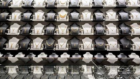 حركة شرائية نشطة بأسواق الذهب بالباحة مع اقتراب عيد الفطر