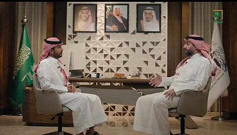 كيف تحافظ السعودية على إرث الصقارة للأجيال القادمة؟