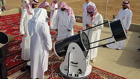 المحكمة العليا تدعو إلى تحري رؤية هلال شوال اليوم