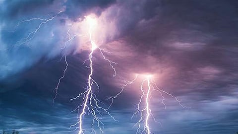 خطة عمل للوقاية من العواصف الرعدية: نصائح للجميع