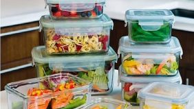 احمِ نفسك: مخاطر البلاستيك والطعام الساخن وتفكك المواد