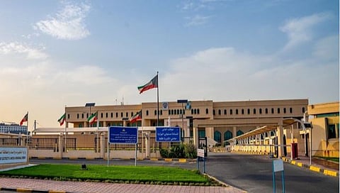 عاجل: انقطاع الكهرباء بالكويت وتوقف خطوط نقل الطاقة