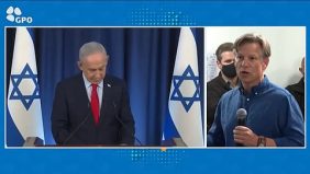 بعد سؤاله عن جر العالم إلى الحرب.. مساعدو «نتنياهو» يمنعون مراسلًا تلفزيونيًا من استكمال مؤتمر صحفي