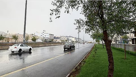 دليل شامل للتعامل مع تحذيرات الدفاع المدني من التقلبات الجوية