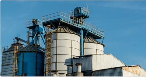 خدمات استيراد المواد الكيميائية للصناعة: رؤية 2026 للتنمية