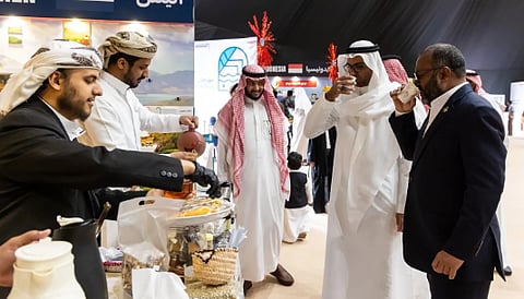 شاهد التنوع الثقافي في مهرجان الثقافات والشعوب بنسخته الجديدة