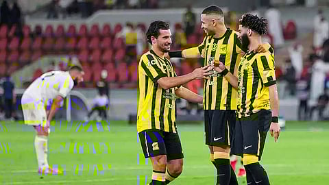 "دوري روشن": الاتحاد يتخطى الحزم بهدف العبود