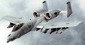 كواليس التوترات بين إيران وأمريكا: من الحوادث العسكرية إلى مضيق هرمز