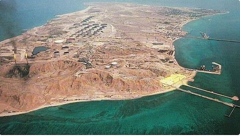 جزيرة خرج: نقطة ارتكاز استراتيجية تواجه تحديات أمنية متزايدة