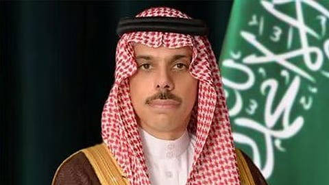 وزير الخارجية يتلقى اتصالات هاتفية من نظرائه في عدد من الدول الشقيقة