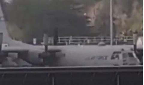 أسرار اختراق أمني طائرة عسكرية أمريكية وهجوم الفأس الصادم