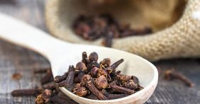 استشاري: إيقاف النزيف يكون بالعلاجات الطبية الحديثة وليس بوصفات شعبية

 