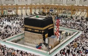 صيانة الكعبة المشرفة: الحفاظ على التاريخ والهوية الإسلامية الأصيلة