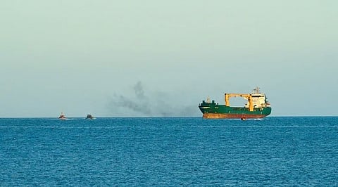 تحليل شامل لأسباب التوترات العسكرية في مياه الخليج الحالية