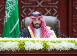 ولي العهد يجري اتصالًا هاتفيًا بالرئيس الصيني ويناقشان مستجدات الأوضاع في المنطقة