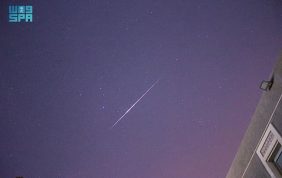 دليل المصورين لتوثيق شهب القيثاريات في سماء السعودية