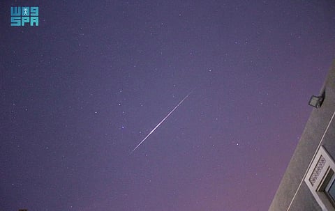 دليل المصورين لتوثيق شهب القيثاريات في سماء السعودية