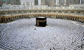 وزارة الحج: حجاج إيران بدأوا التوافد جوًا إلى المملكة