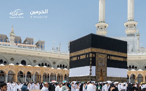 مكة تبدأ استقبال ضيوف الرحمن استعدادًا لأداء فريضة حج 1447هـ