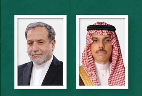 وزير الخارجية يتلقى اتصالاً هاتفيا من نظيره الإيراني ويبحثان مجريات الأوضاع الإقليمية